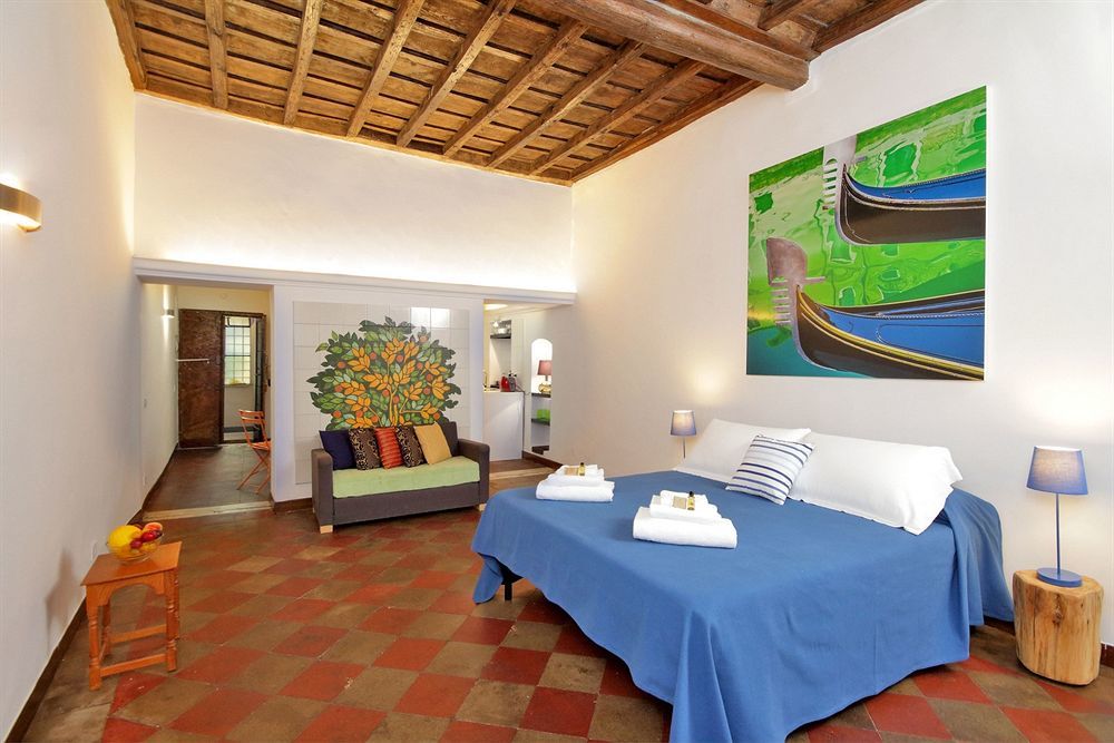 H2 In Rome Apartment *